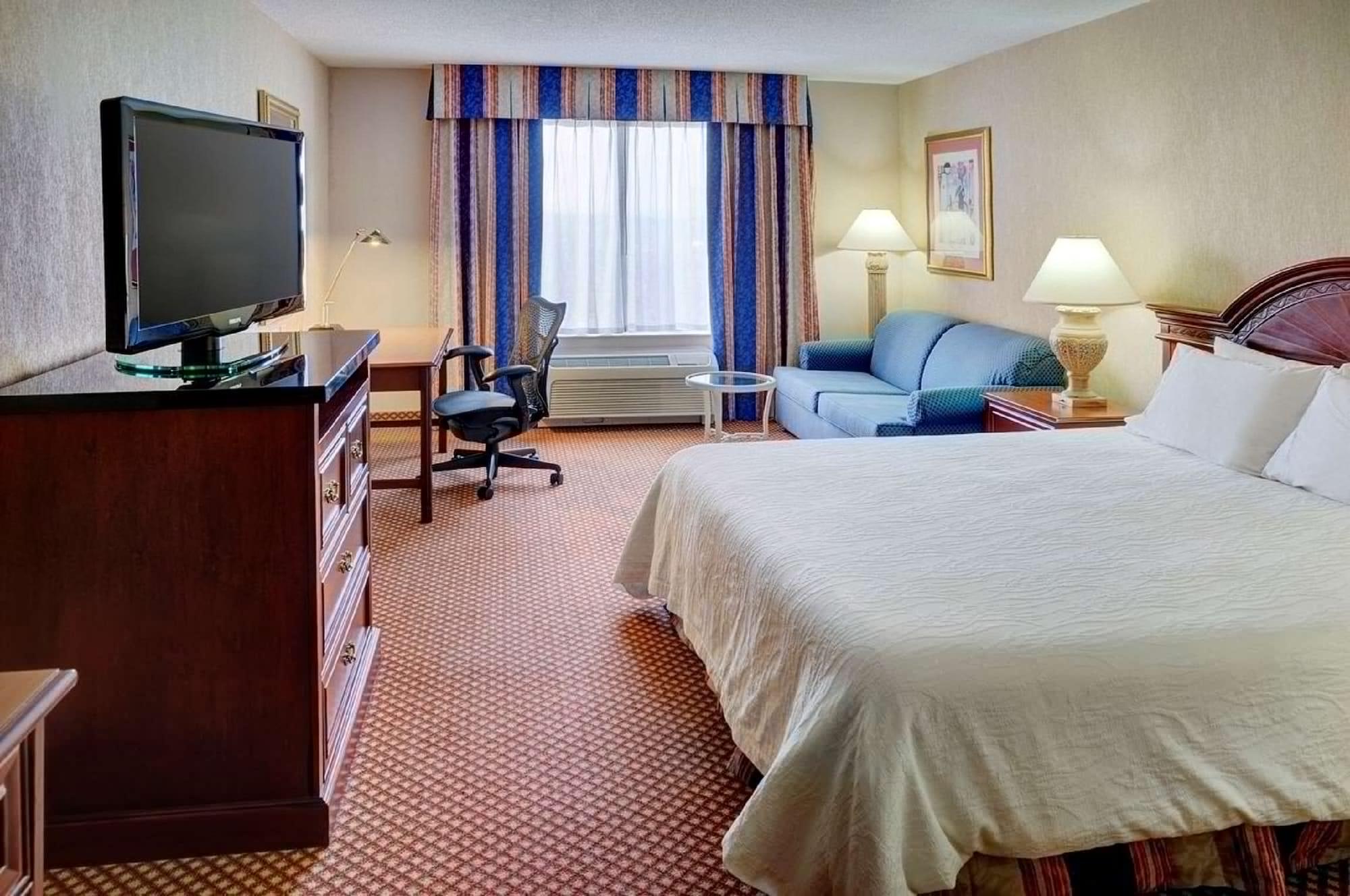 Hilton Garden Inn Kitchener/Кеймбридж Экстерьер фото