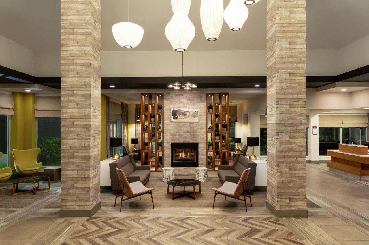 Hilton Garden Inn Kitchener/Кеймбридж Экстерьер фото