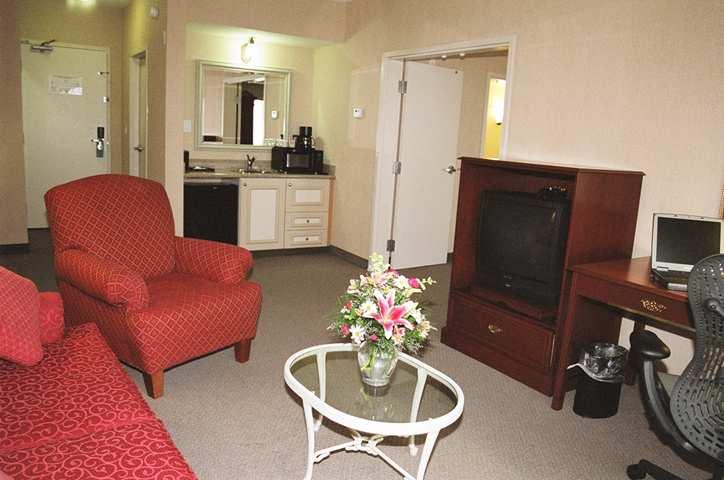 Hilton Garden Inn Kitchener/Кеймбридж Экстерьер фото