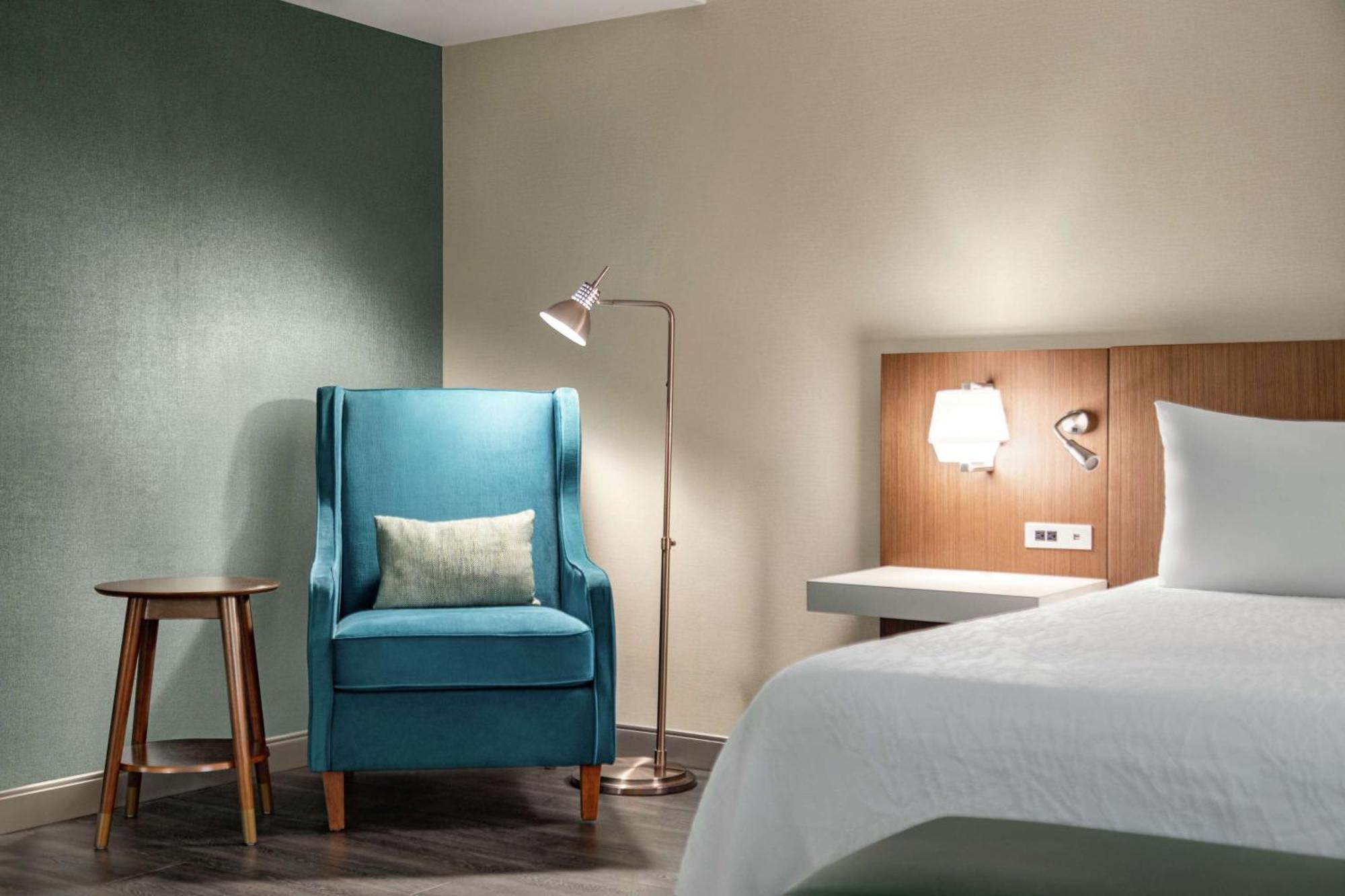 Hilton Garden Inn Kitchener/Кеймбридж Экстерьер фото