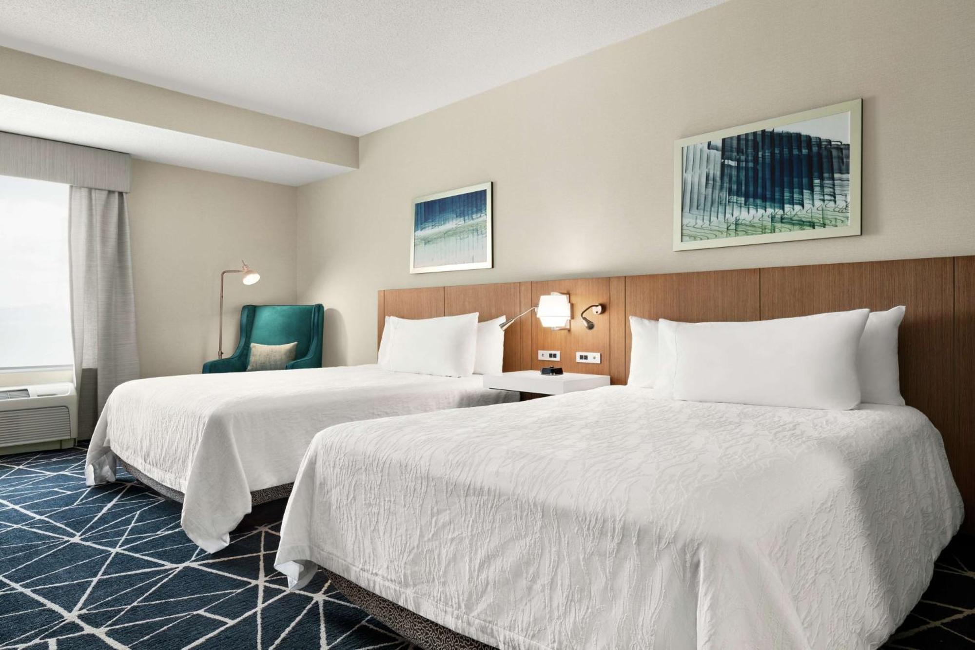 Hilton Garden Inn Kitchener/Кеймбридж Экстерьер фото