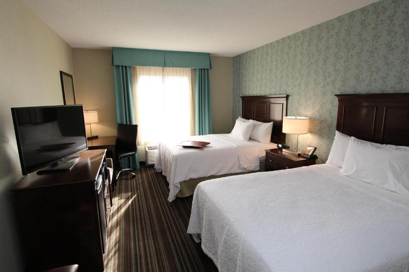 Hilton Garden Inn Kitchener/Кеймбридж Экстерьер фото